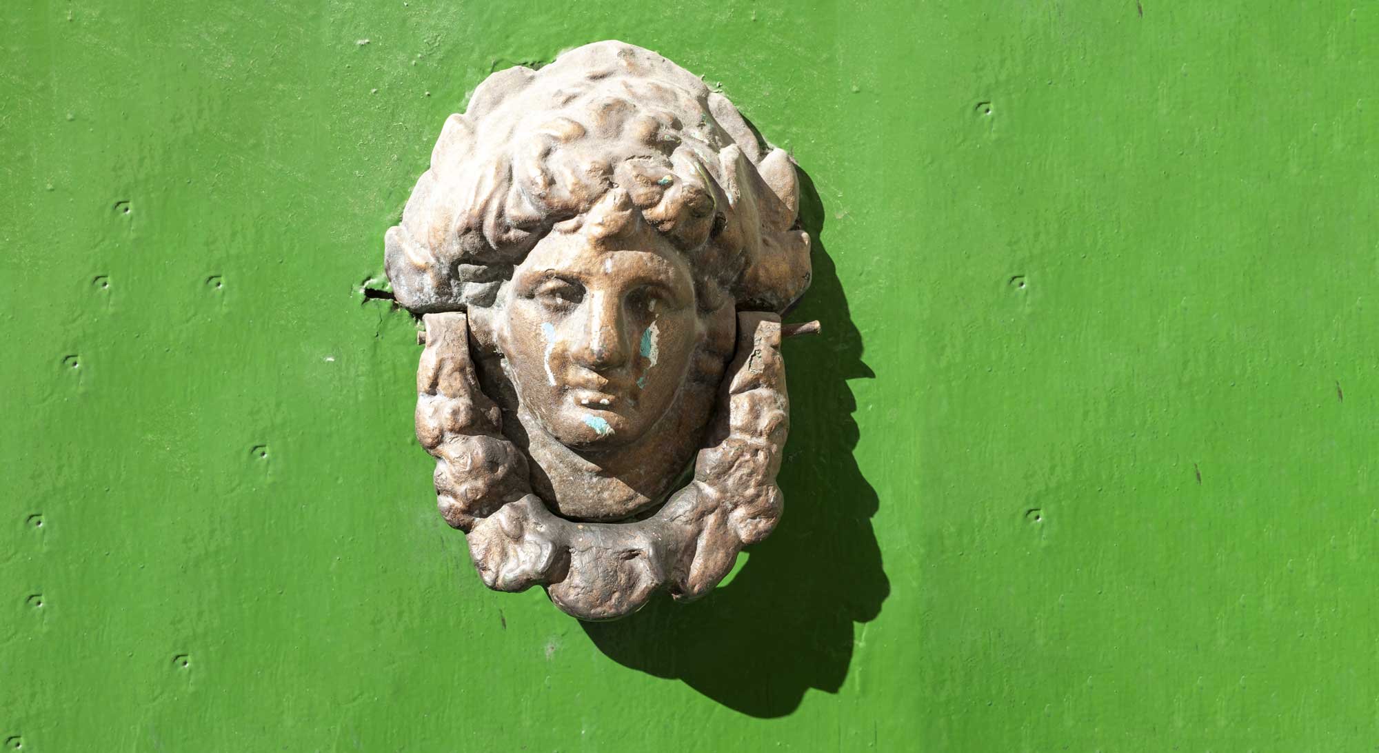 door knocker