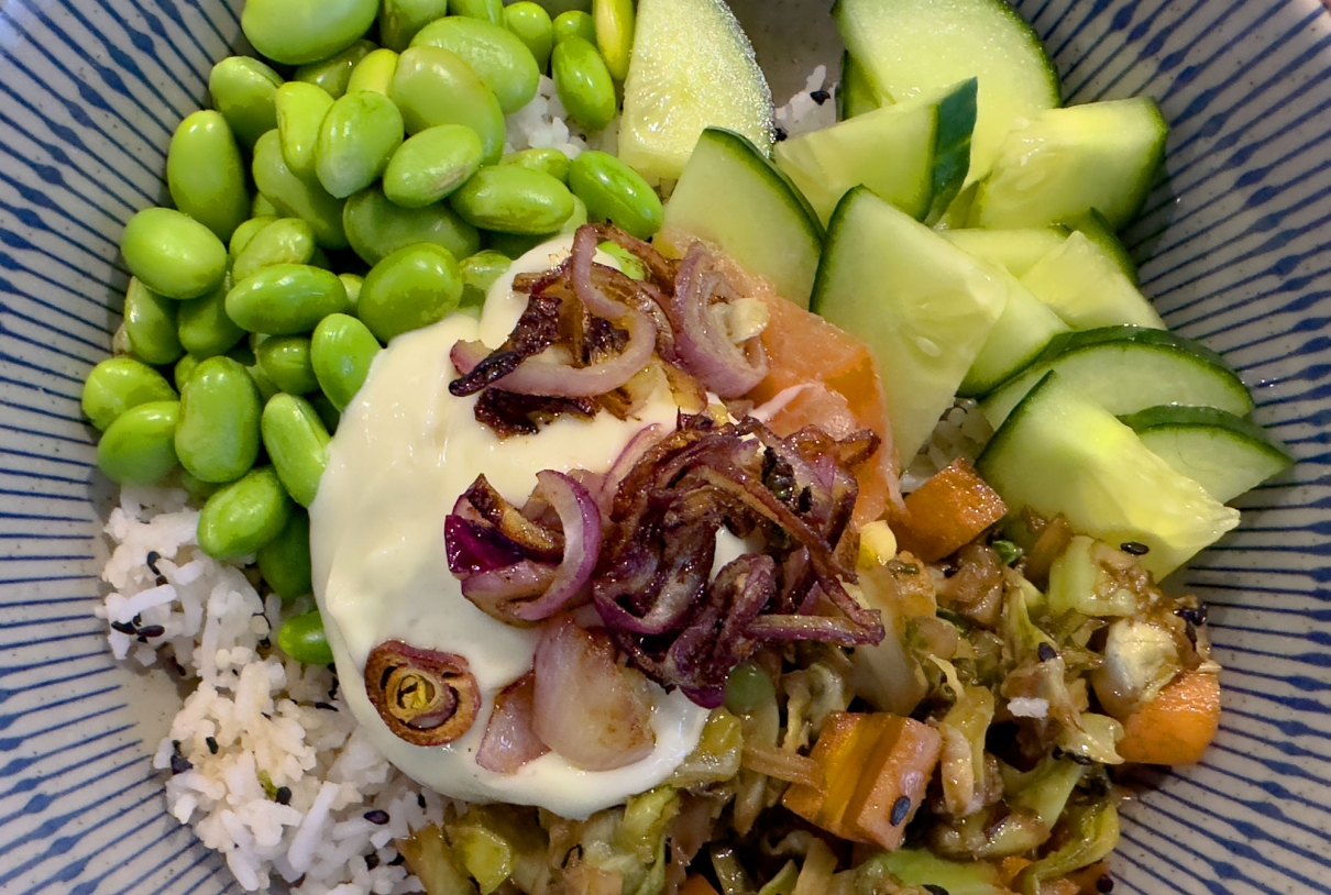 Poke Bowl with salmon