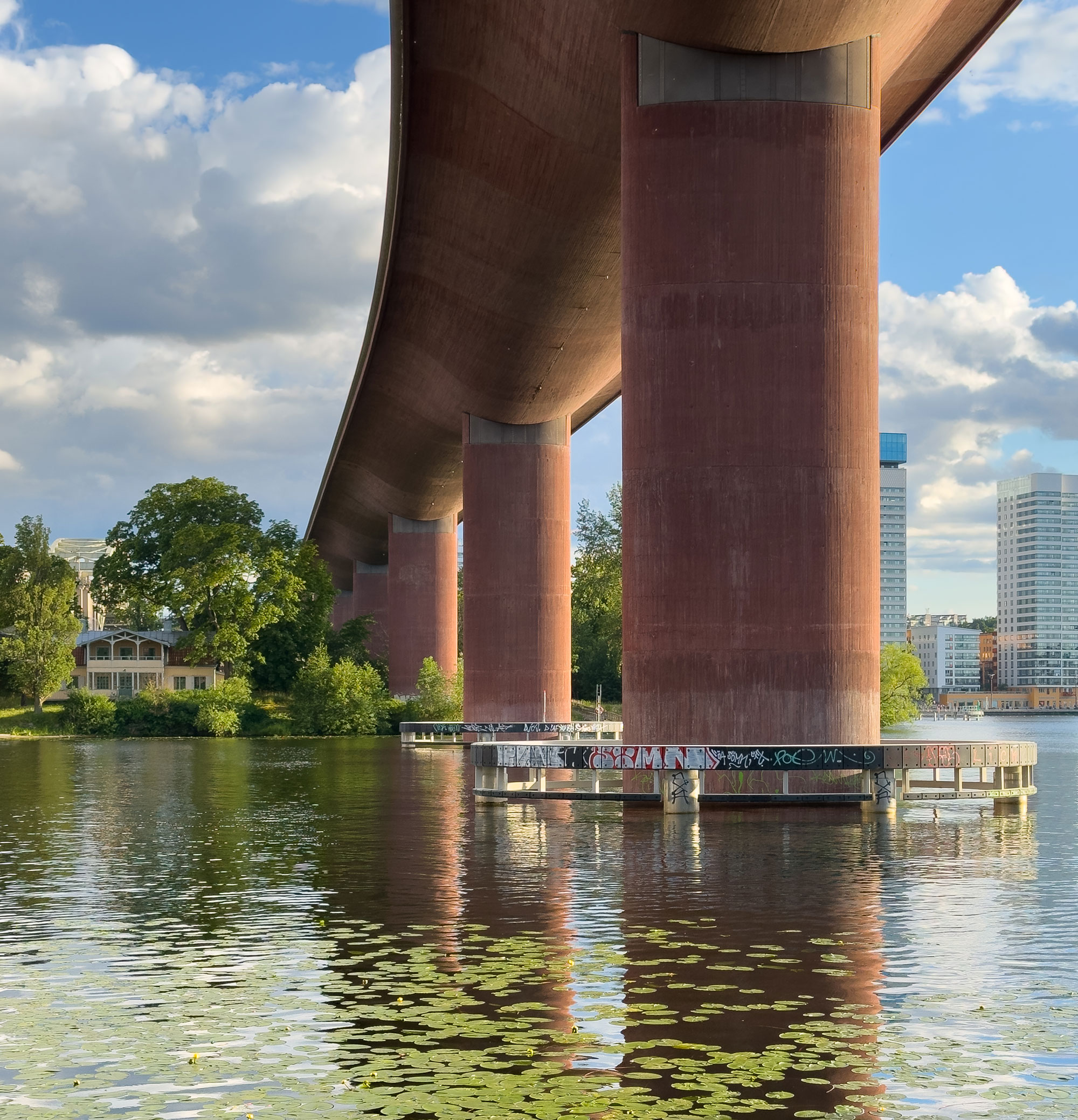 Photographing Johanneshovsbron: Stockholm’s Brutalist Bridge